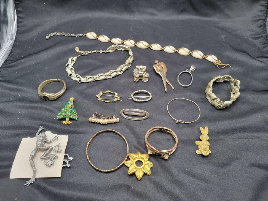 Group of costume jewelry necklaces, brooches, bracelets and frog jewelry set