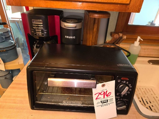 Mr Coffee Pot, Keyrig, Black and Deck Toaster Oven, Chicago Knives