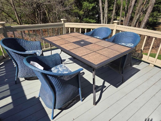 Tile Top Patio Table w/4 wicker Chairs