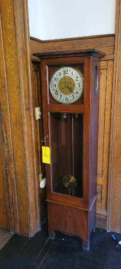 Antique New Haven turn of the century phoneboot style clock with mahogany case