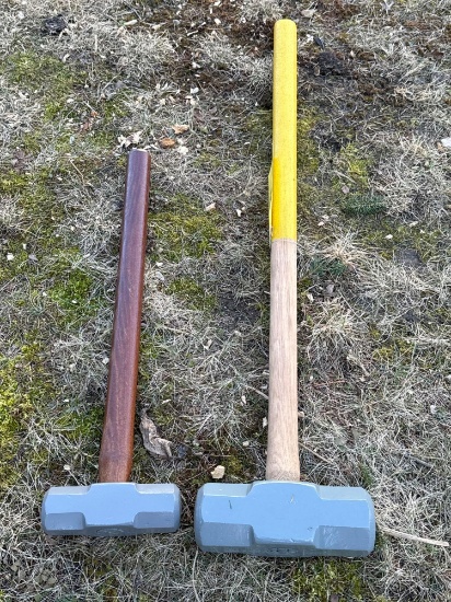 2 sledge hammers
