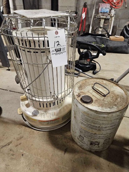 Kerosene heater with can