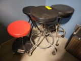 (4) Stools on casters