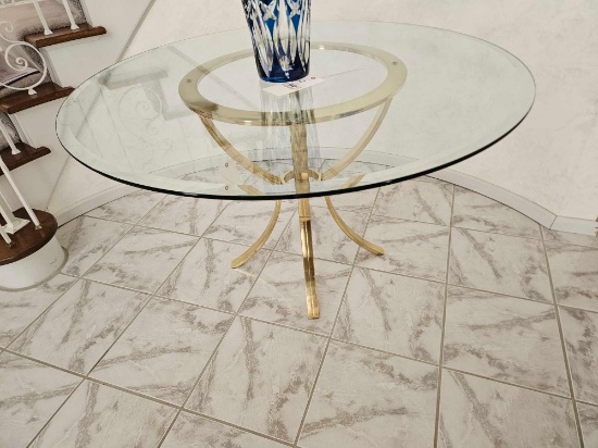 Heavy glass foyer table, 48in diameter