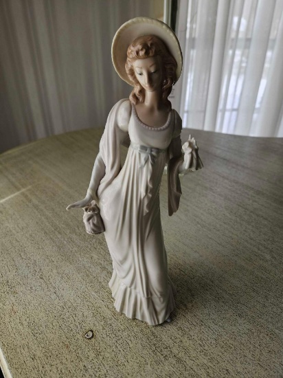 Lladro figurine, 14in tall