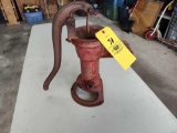 Early Red Jacket Pitcher Pump top needs screwed on