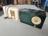 2 Vintage Radios Green Firestone, White Arkay Radio
