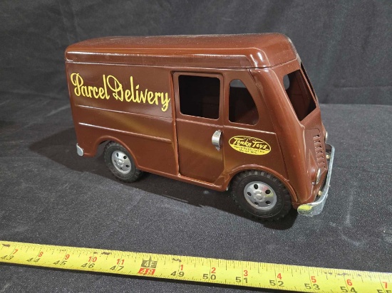 Tonka Toys Parcel Delivery Truck