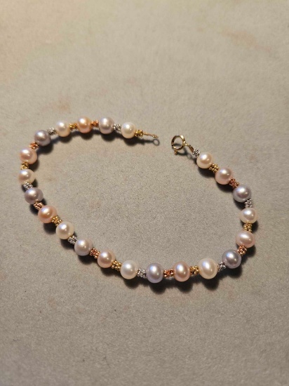 14k gold and genuine pearl bracelet
