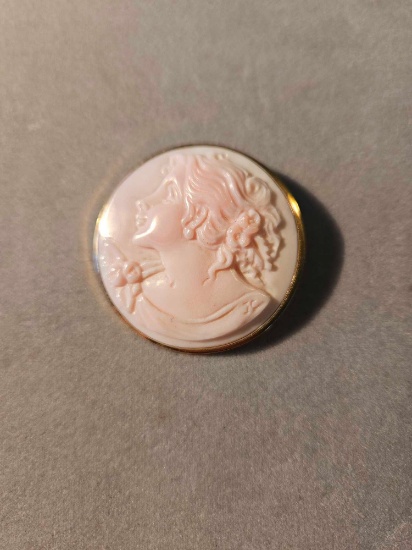 14k gold Italian carved shell cameo pin/pendant