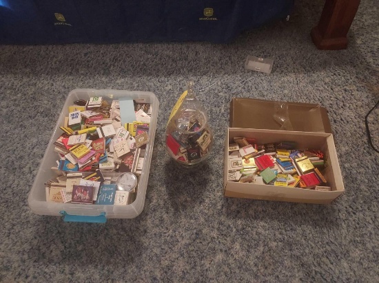 Assortment of Vintage Matchbooks & Buttons