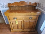 Solid Oak Dry Sink by Cochrane Furniture - Nice