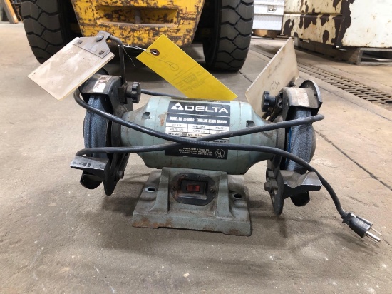 Bench grinder, Delta, MN:23-660, 6 in. wheels, 120V 3450RPM. Working condition.