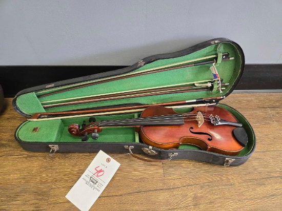 Violin w/ Hardcase & Bows