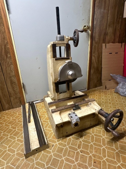 machinist grinding machine