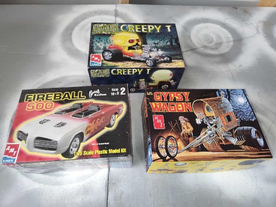 AMT Model Kits Fireball 500, Creepy T, Gypsy Wagon