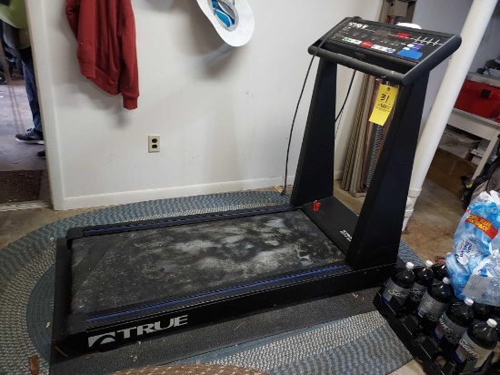 True Model 500 Treadmill