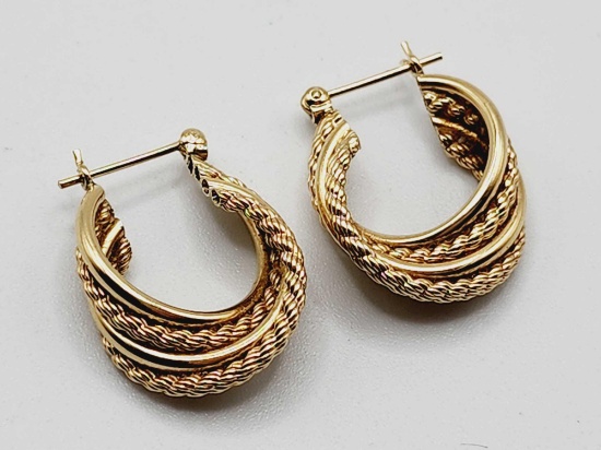 Lovely 14k yellow gold hoop earrings