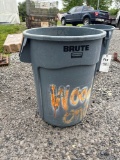 Rubbermaid Brute Trash Can