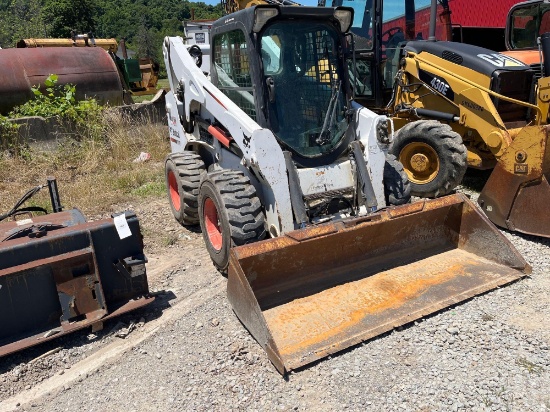 2011 Bobcat S770 skid steer
