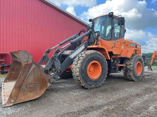 Doosan DL250 TC tool carrier wheel loader