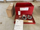 Reed hot tapping machine with accessories