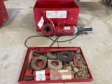 Reed hot tapping machine
