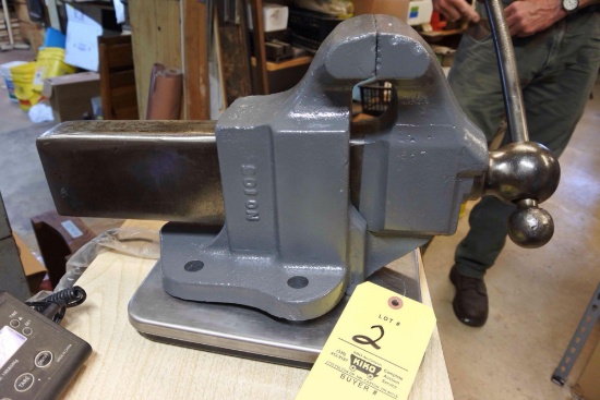 Reed Heavy Duty Bench Vise