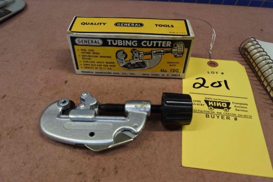 2 Nice New Pipe Cutters General