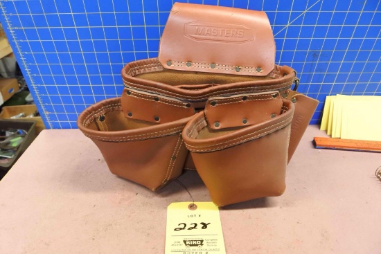 Masters all leather carpenters tool pouch