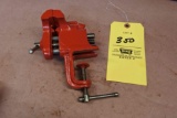 nice little clamp on bench vise
