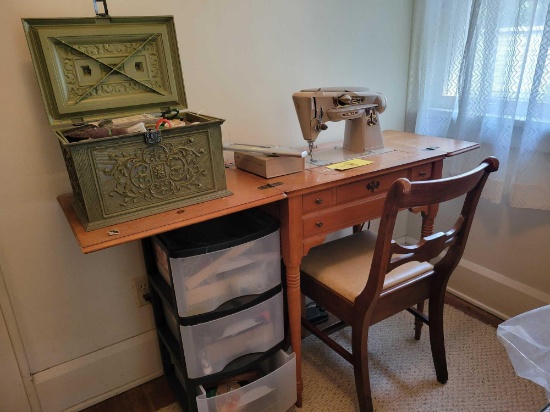 Sewing Machine Console Singer console sewing machine with sewing box and organizer of ...