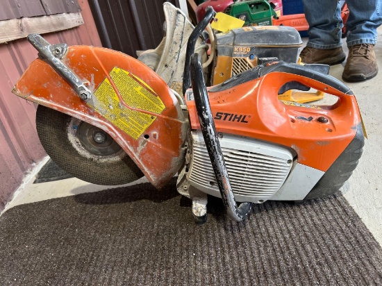 Stihl TS 420 concrete saw - runs