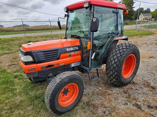 Kubota L4610 diesel tractor with cab