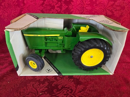 John Deere 5020 Tractor 1/16