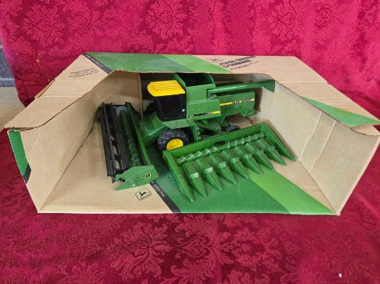 John Deere Combine Turbo Yellow Top 1/16