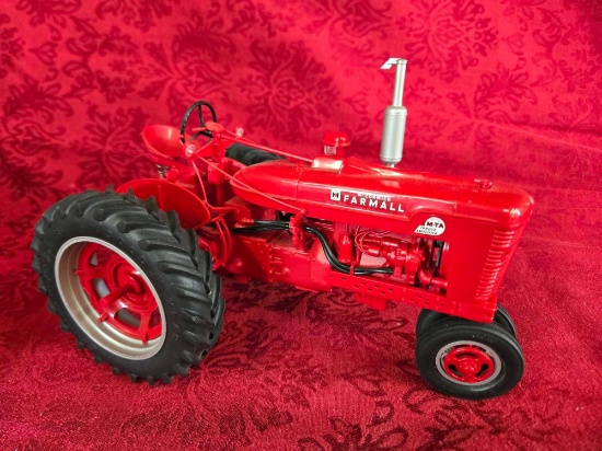 Mccormick Farmall Super M-TA by Yoders