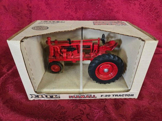 Special Edition Mccormick Deering Farmall F-20 1/16
