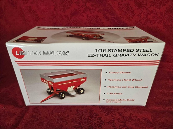 Limited Edition E-Z Trail Gravity Wagon-Model 500 1/16