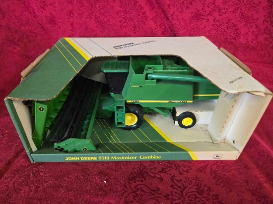 John Deere 9510 Maximizer Combine 1/28