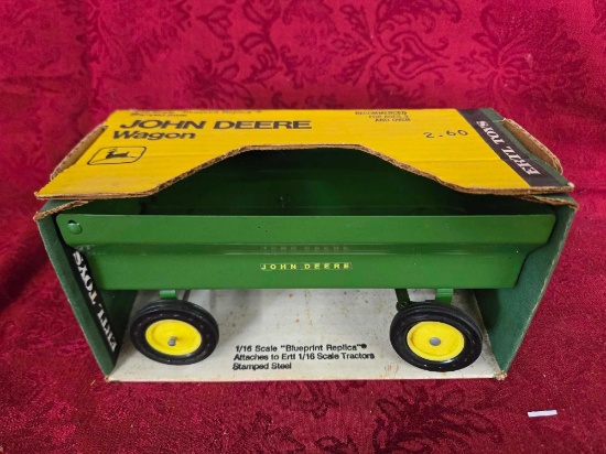 John DeereFlare Box Wagon 1/16