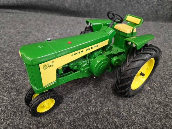 Custom John Deere 630 Tractor 1/16