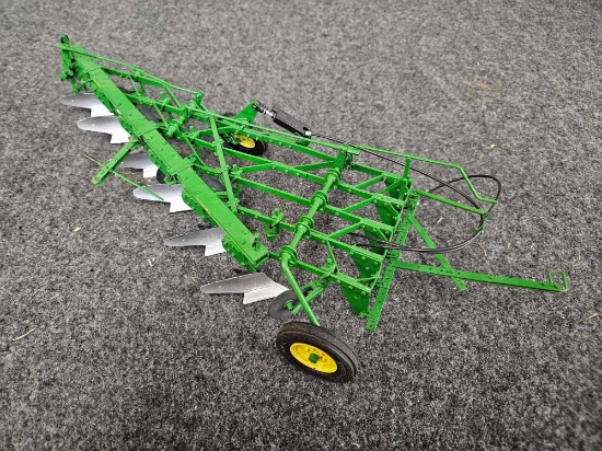 Custom John Deere 6 Bottom Plow 1/16