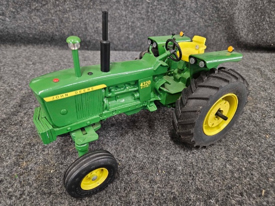 Custom John Deere 4320 Diesel Tractor 1/16