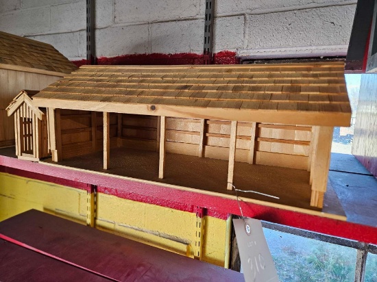 Custom machinery shed and corn crib