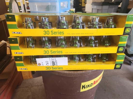 Ertl 1/64 John Deere 30 Series Set Bid X3