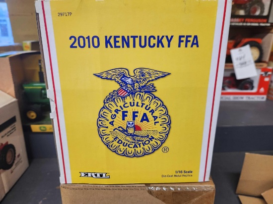 Ertl 1/16 Kentucky FFA Oliver 1950-t