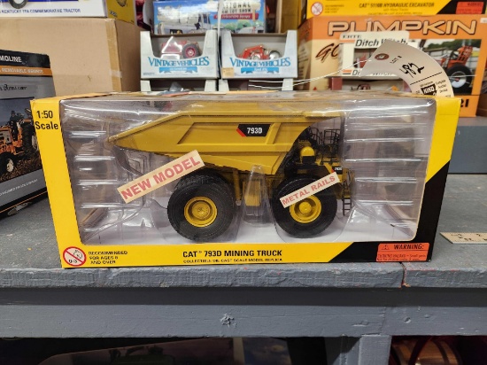 Norscot 1/50 Cat 793D Mining Truck