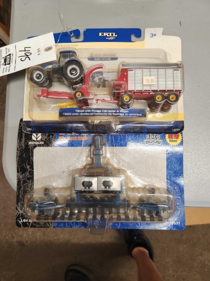 Ertl 1/64 New Holland Minatures