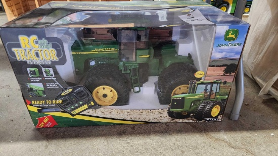 Ertl John Deere 9620 RC Tractor